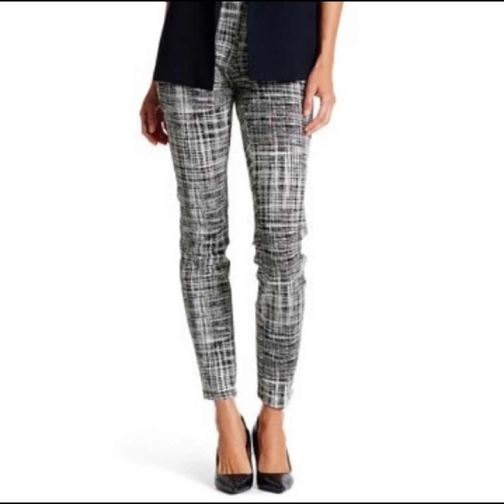 Amanda + Chelsea Black & White Contemporary Pants